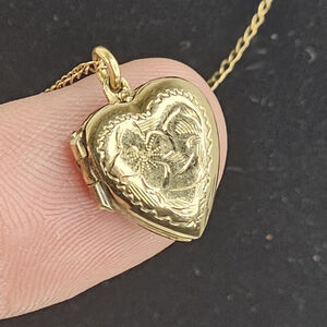 Vintage Gold Filled Heart Locket Etched Floral Pendant 16” Gold Plated Necklace